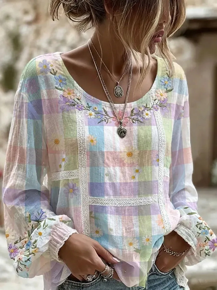 Camisa feminina de algodão e linho com estampa de plantas e flores