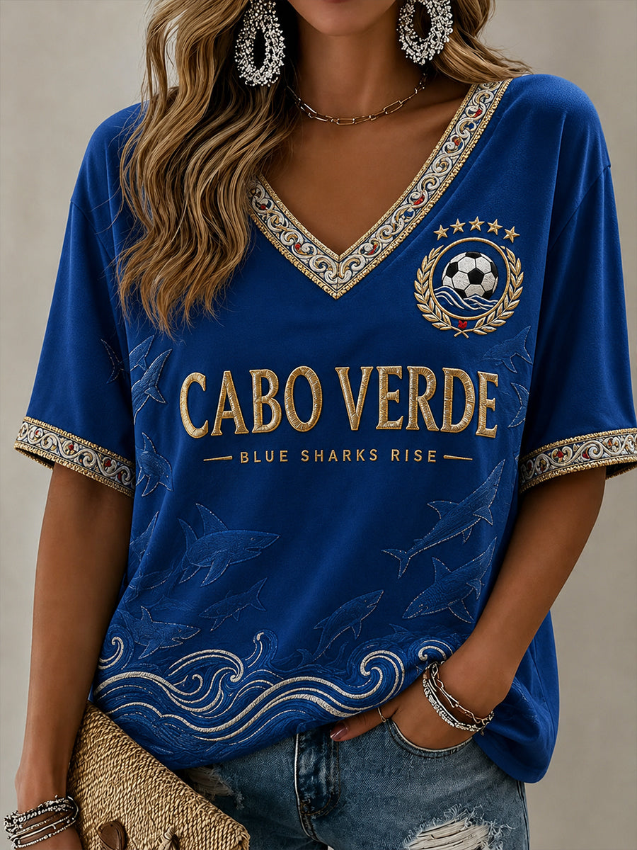 Camisa de linho com gola em V e estampa de futebol de Cabo Verde para mulheres