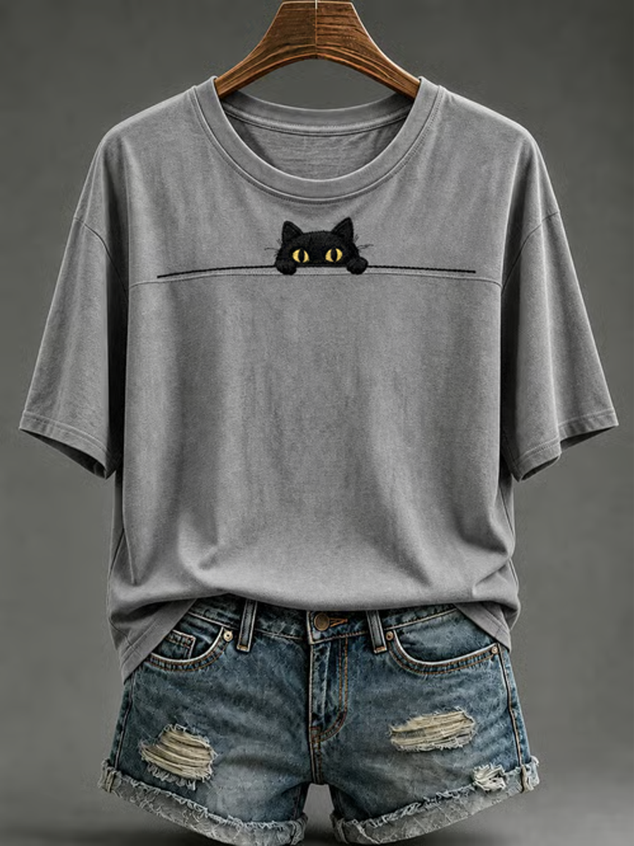 Camiseta feminina de mangas curtas com estampa de gato fofa