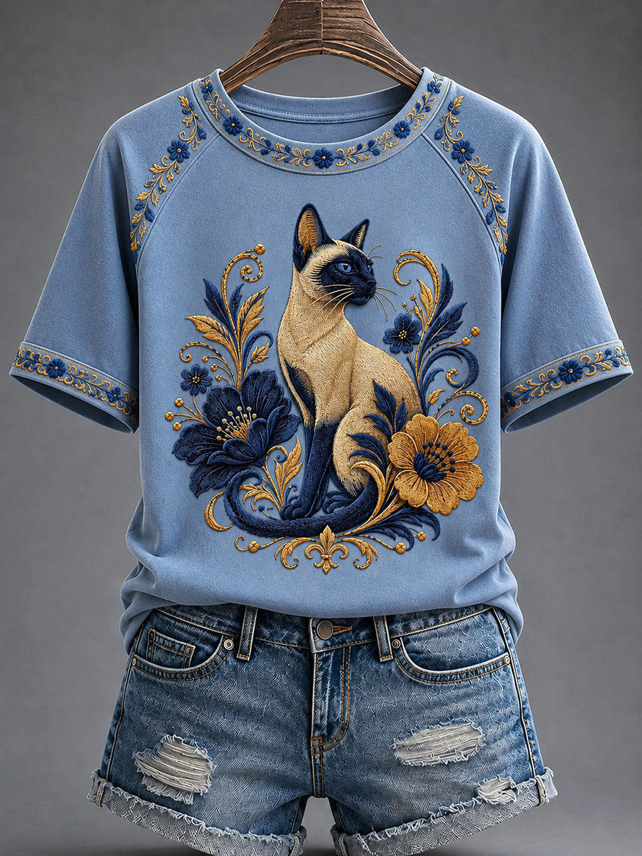 Camiseta Casual Feminina com Estampa de Gato Fofo