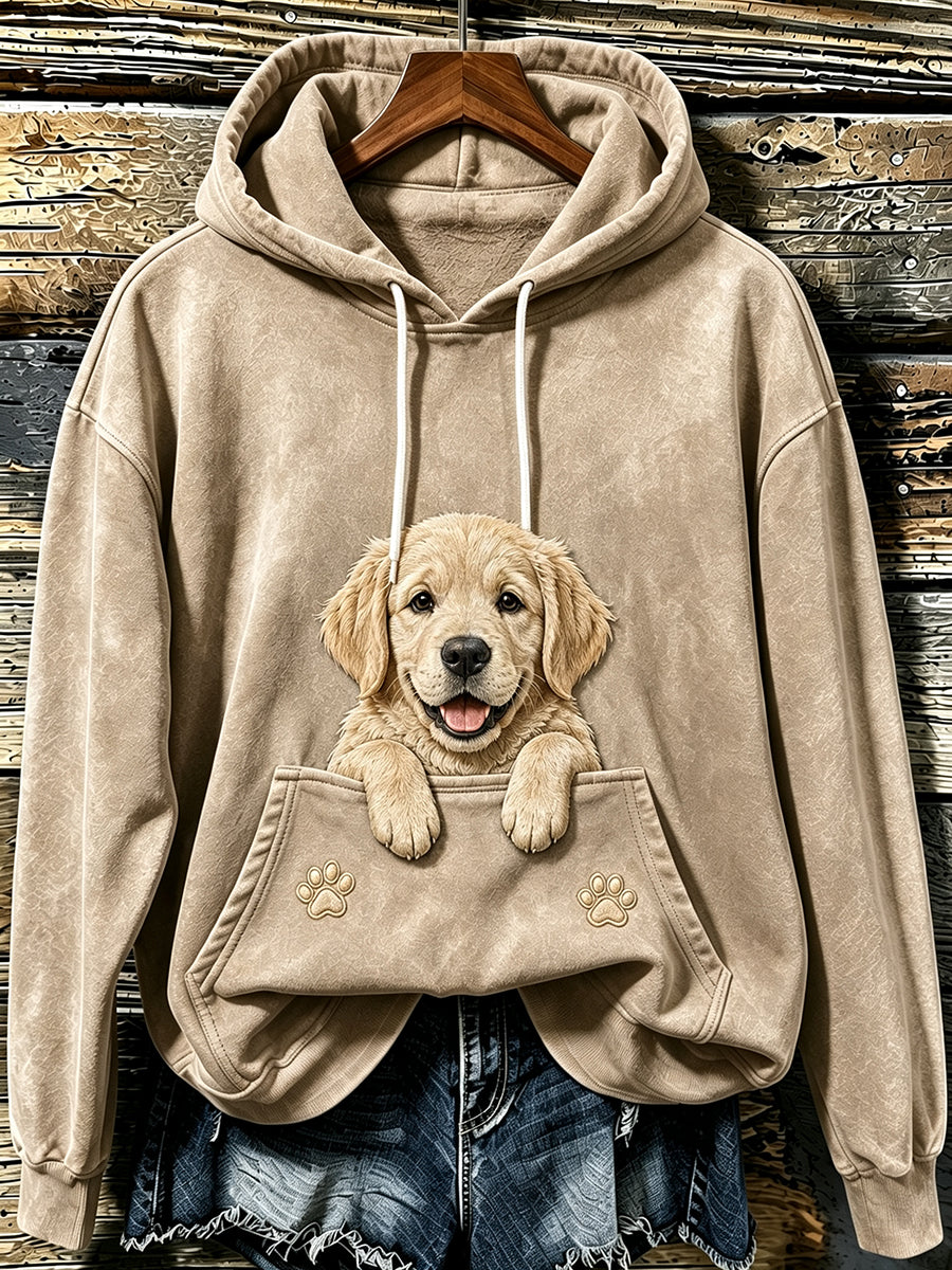 Moletom com capuz feminino estampado com um adorável Golden Retriever espiando e pegadas