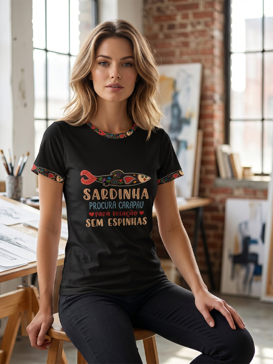 Women's Santos Populares Sardinha Art Impresso T-Shirt