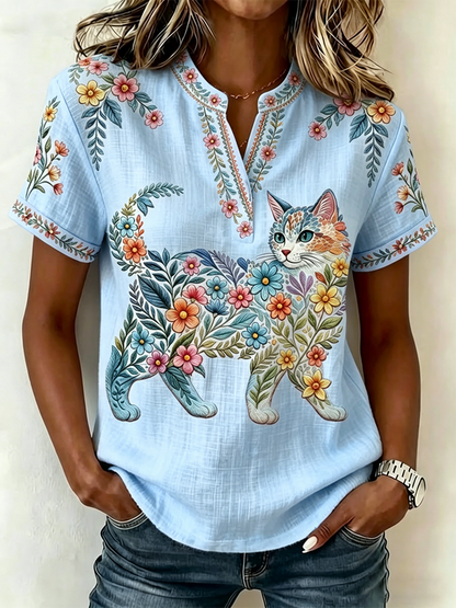 Top feminino casual com estampa de gatos e flores, decote em V