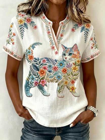 Top feminino casual com estampa de gatos e flores, decote em V