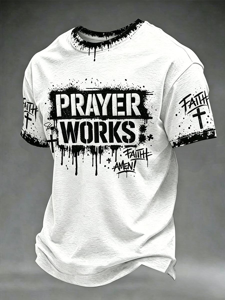 Camiseta masculina de manga curta com cruz e estampa cristã