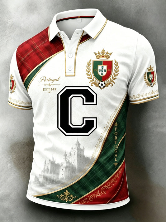 Camiseta polo com estampa artística sobre a cultura de torcida em partidas de futebol masculino em Portugal