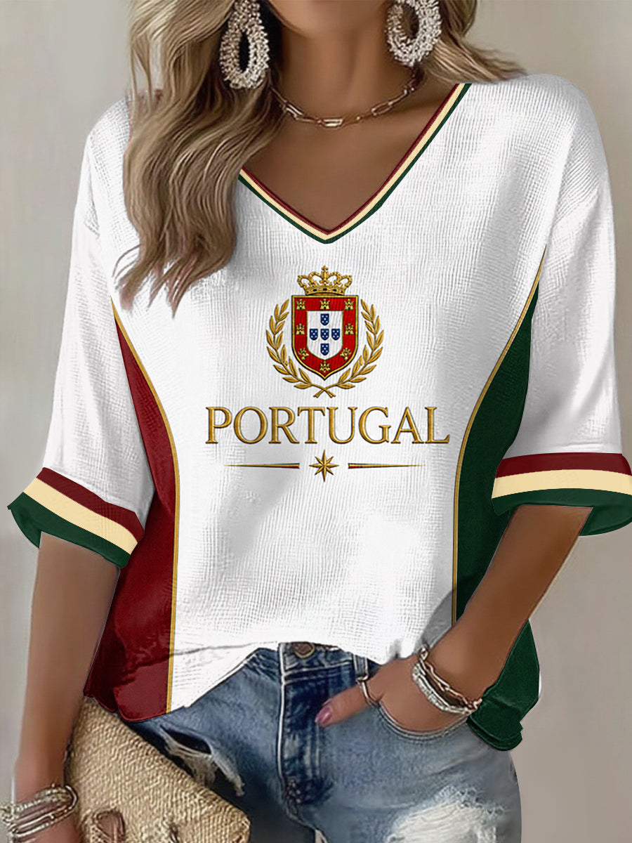 Camiseta casual com estampa de futebol feminino português