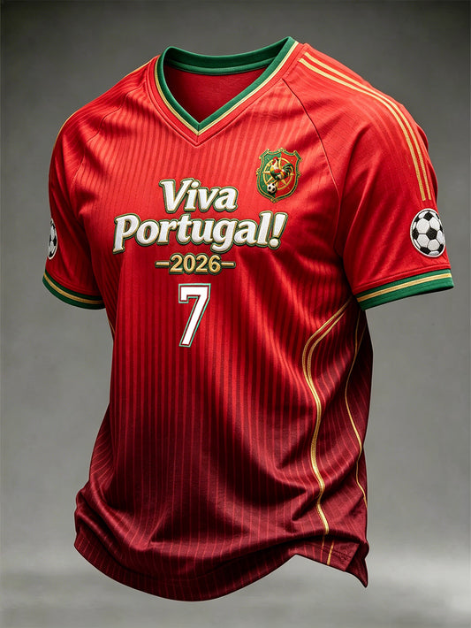 Camiseta esportiva casual com estampa de plantas e elementos do futebol masculino