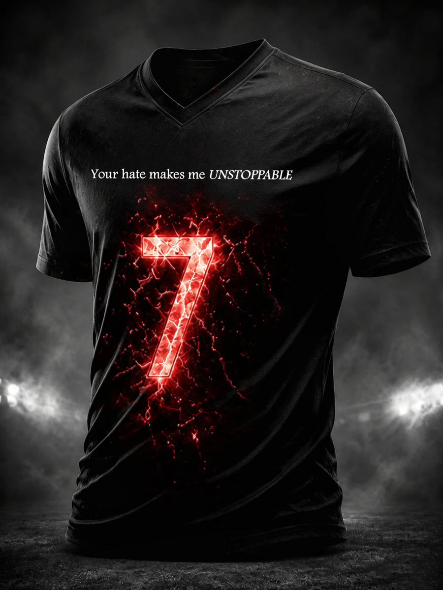 Camiseta masculina com estampa da lenda do futebol português, gola em V