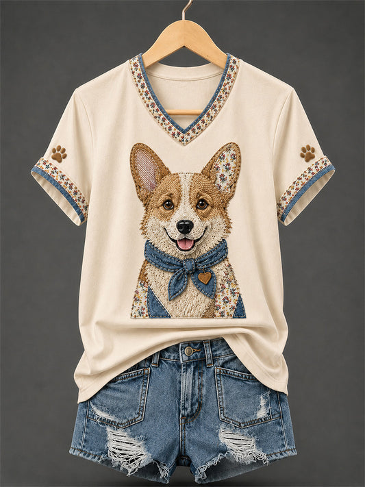 Camiseta feminina retrô em patchwork com estampa de cachorro e gola em V