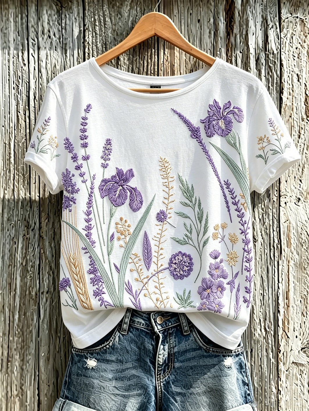 Padrão de flor roxa planta feminina impresso t-shirt casual