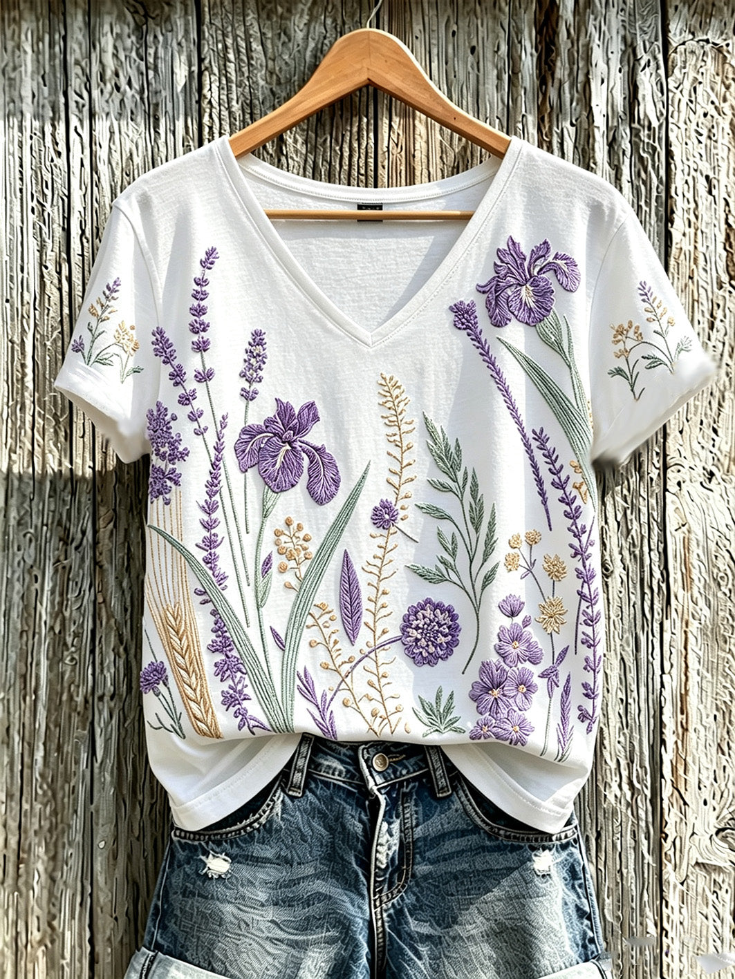 Padrão de flor roxa planta feminina impresso t-shirt casual