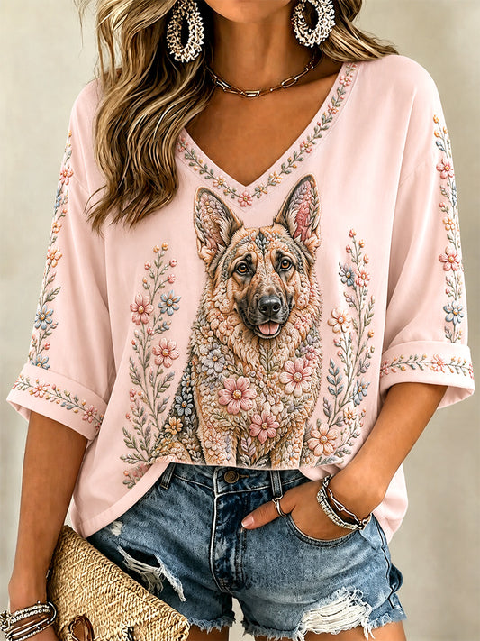 Camiseta casual com estampa floral de cães e decote em V para mulheres