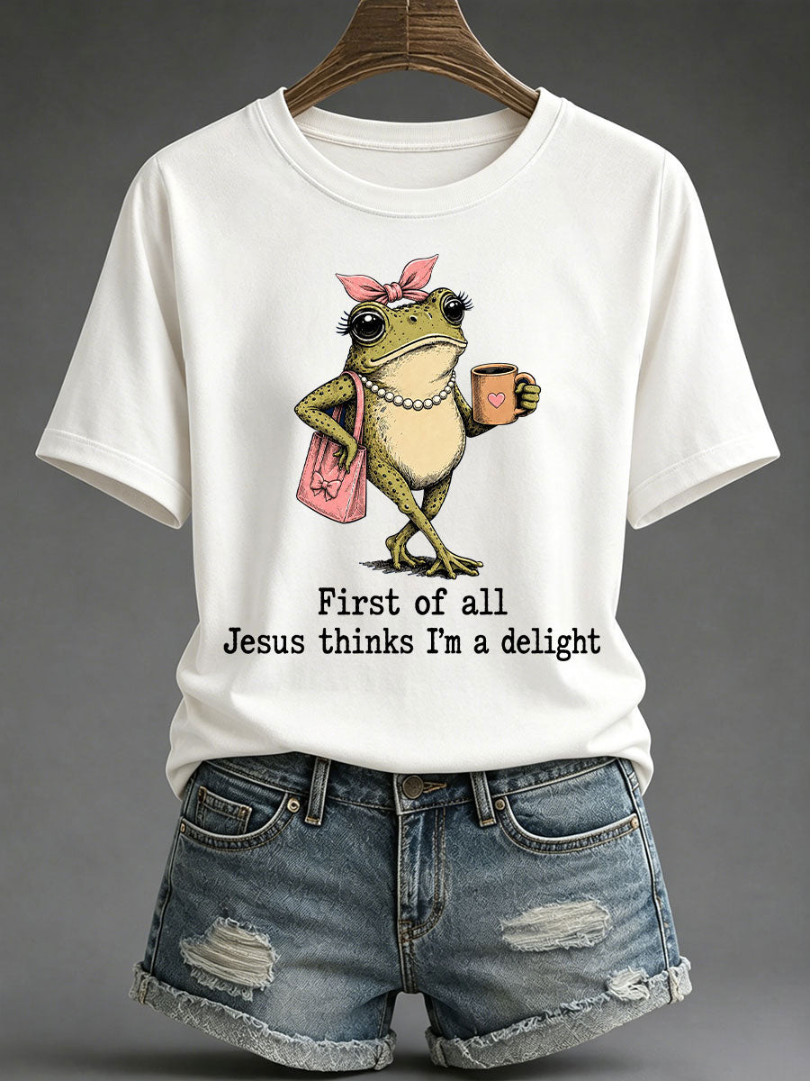 Camiseta casual estampada feminina com a frase “Jesus Acha que Sou Um Encanto”