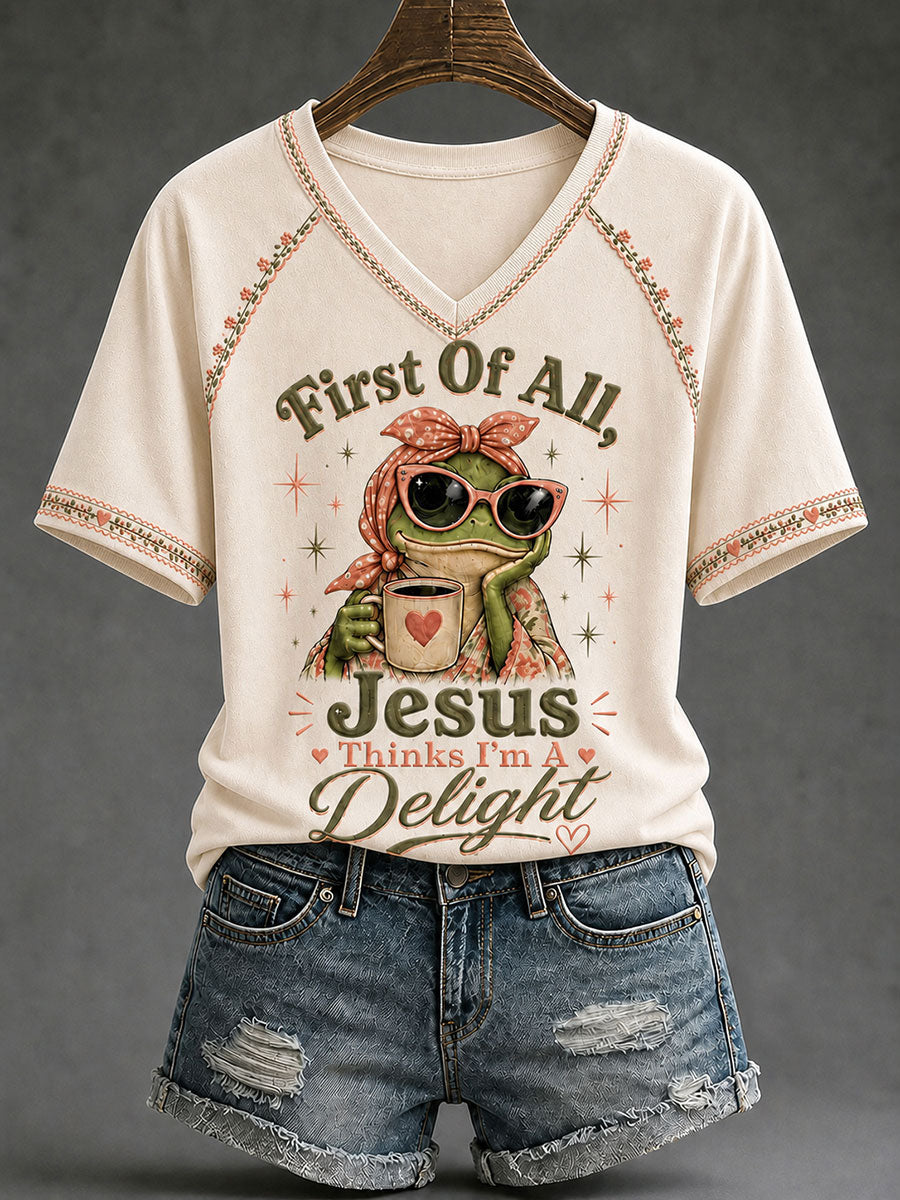 Camiseta casual estampada feminina com a frase “Jesus Acha que Sou Um Encanto”