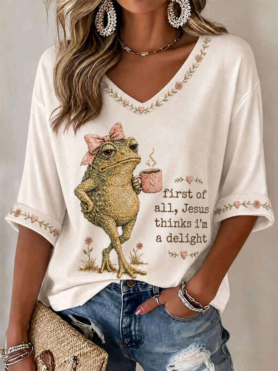 Camiseta casual estampada feminina com a frase “Jesus Acha que Sou Um Encanto”