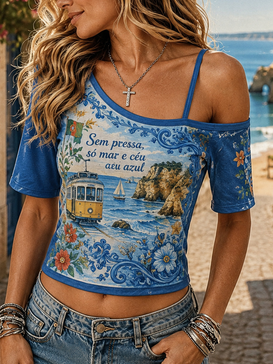 Women's Art-Print Top apresentando elementos patrióticos portugueses