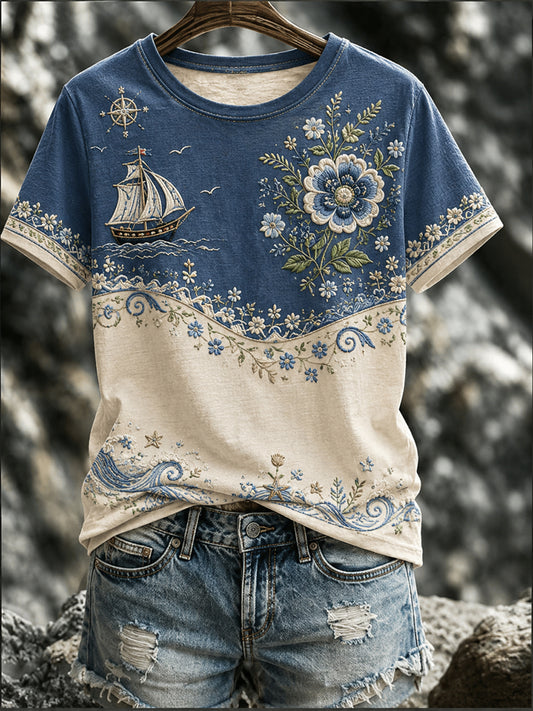 Camiseta Feminina com Estampa Artística de Elementos do Espírito Náutico Português