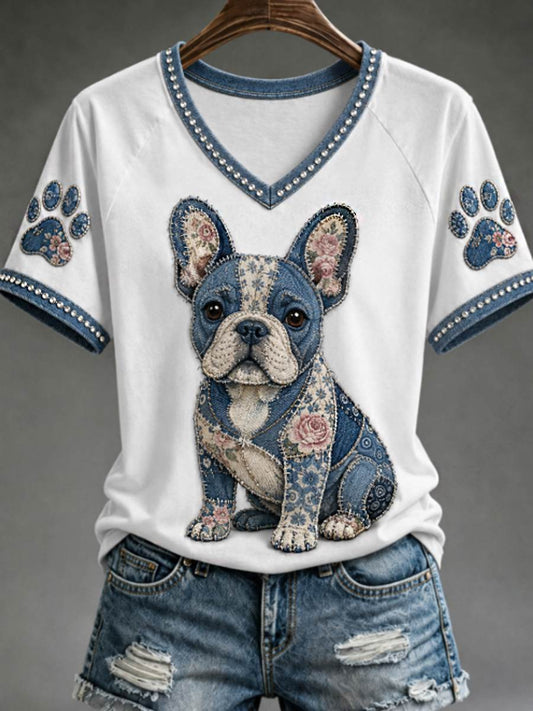 Camiseta feminina de gola V, com ombro à mostra e mangas curtas